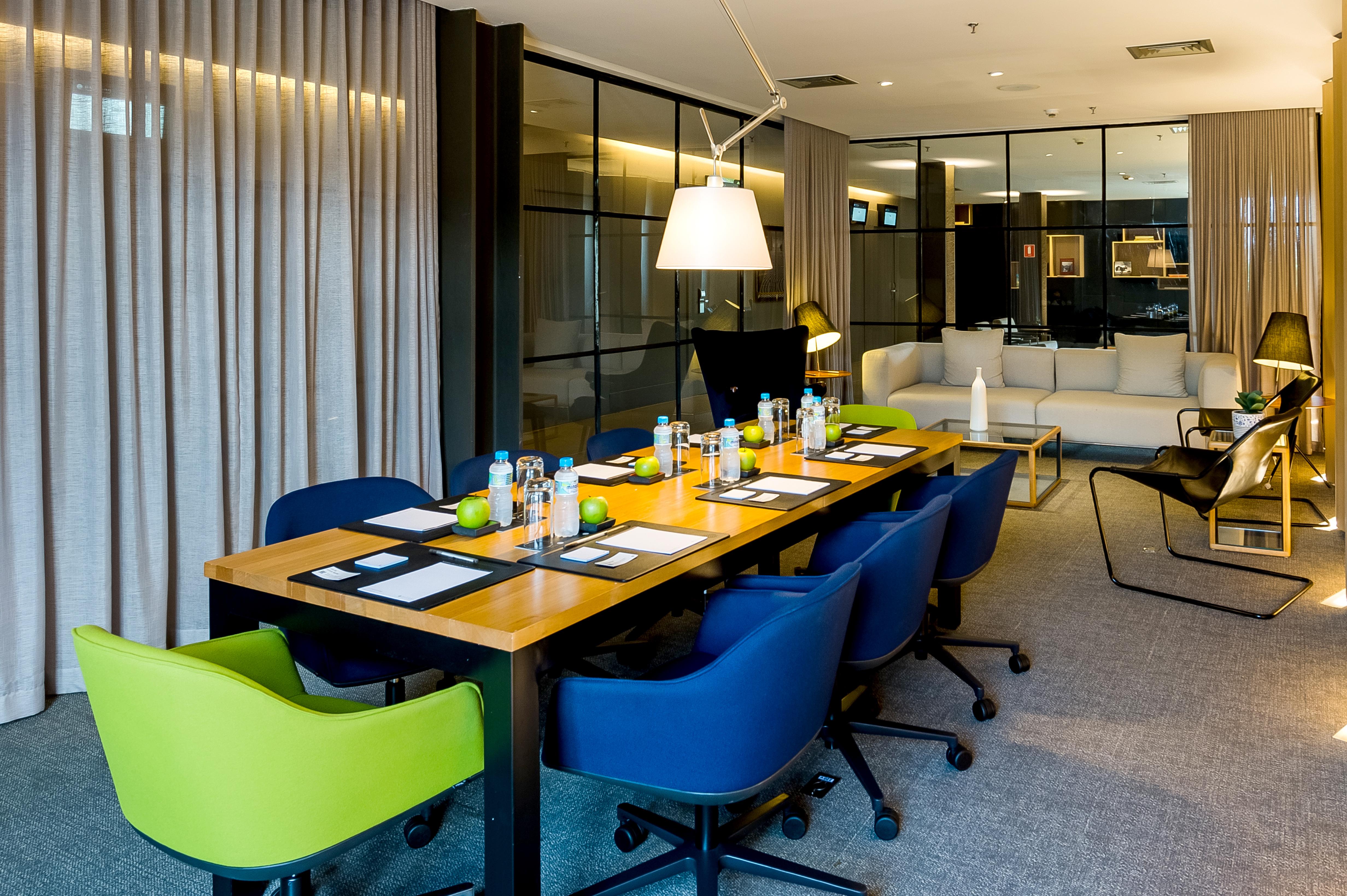 Pullman Sao Paulo Guarulhos Airport Hotel Ngoại thất bức ảnh Meeting room at the hotel